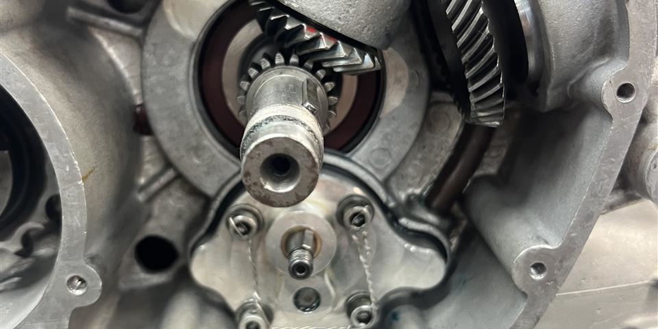 Oil Pumps for Bevel Engines