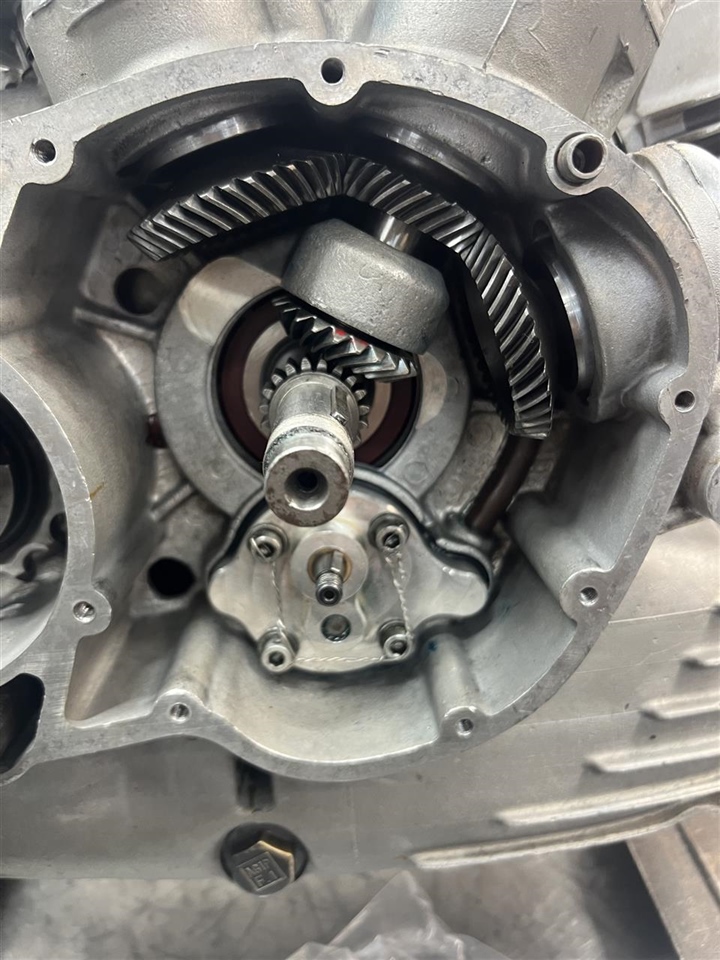 Oil Pumps for Bevel Engines